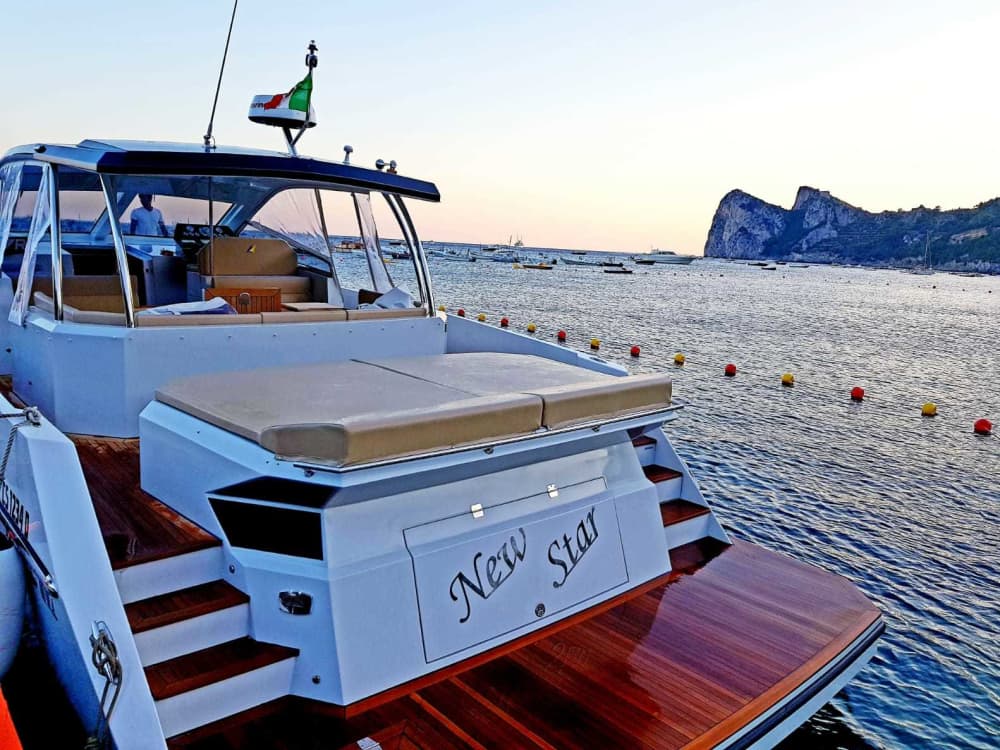 Całodniowa wycieczka prywatna łodzią po wybrzeżu Nerano i Amalfi