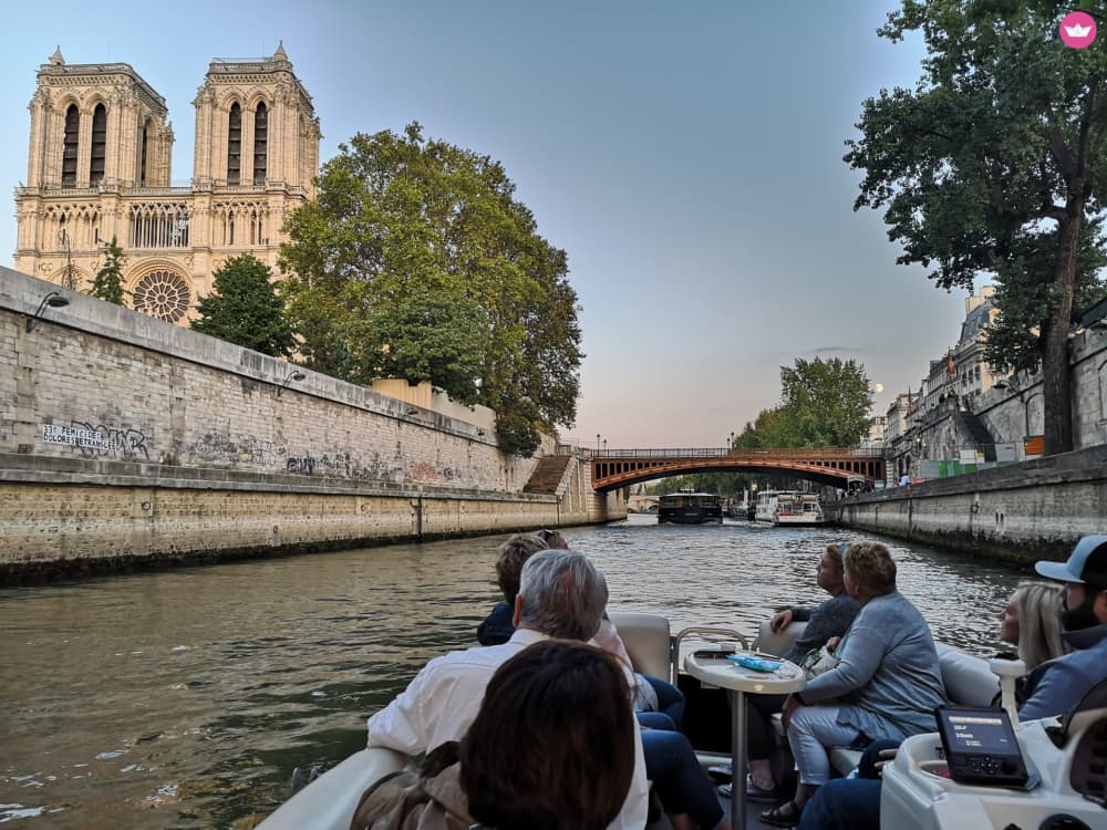 Croisière privatisée au cœur des plus beaux spots de Paris