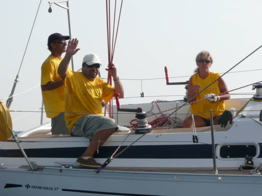 Upptäck Aten på en segelbåt under en heldag