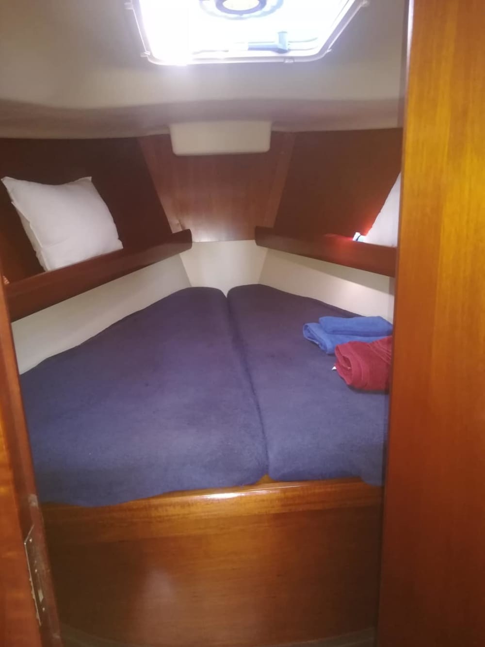 Upptäck Aten på en segelbåt under en heldag