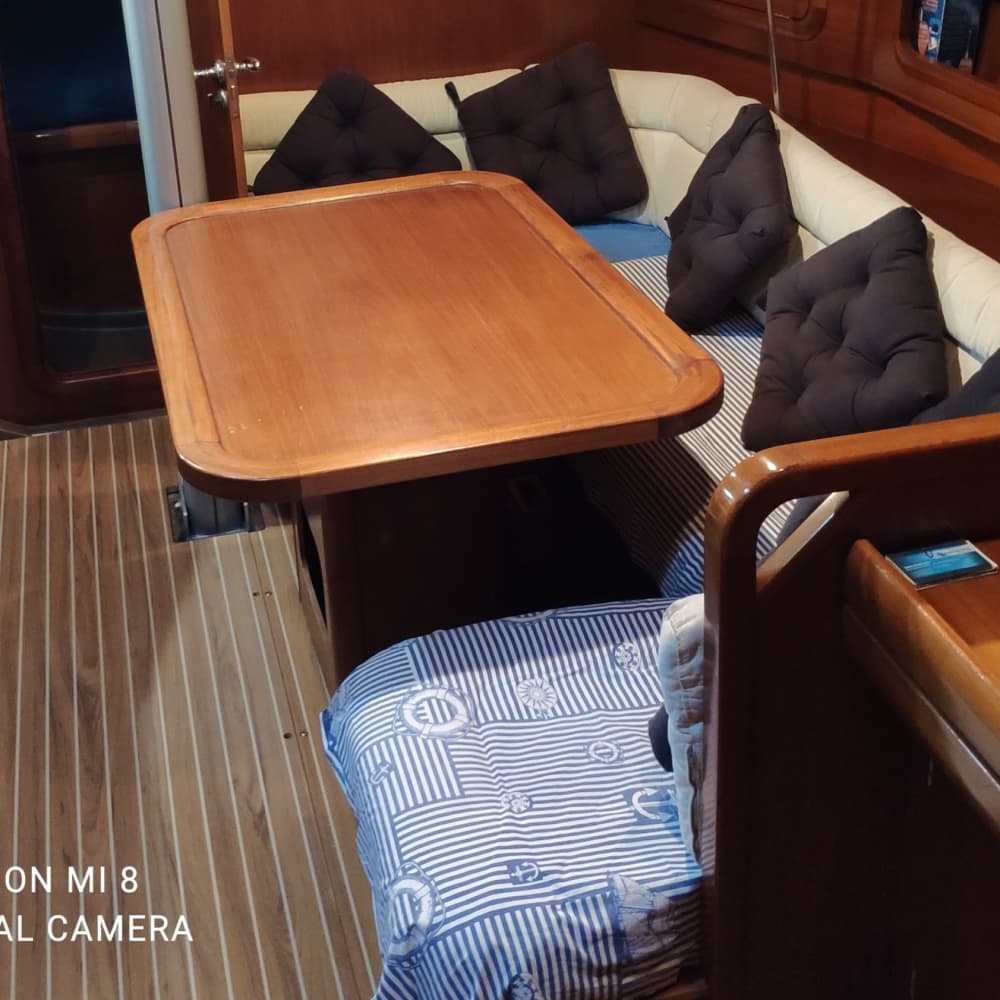 Upptäck Aten på en segelbåt under en heldag