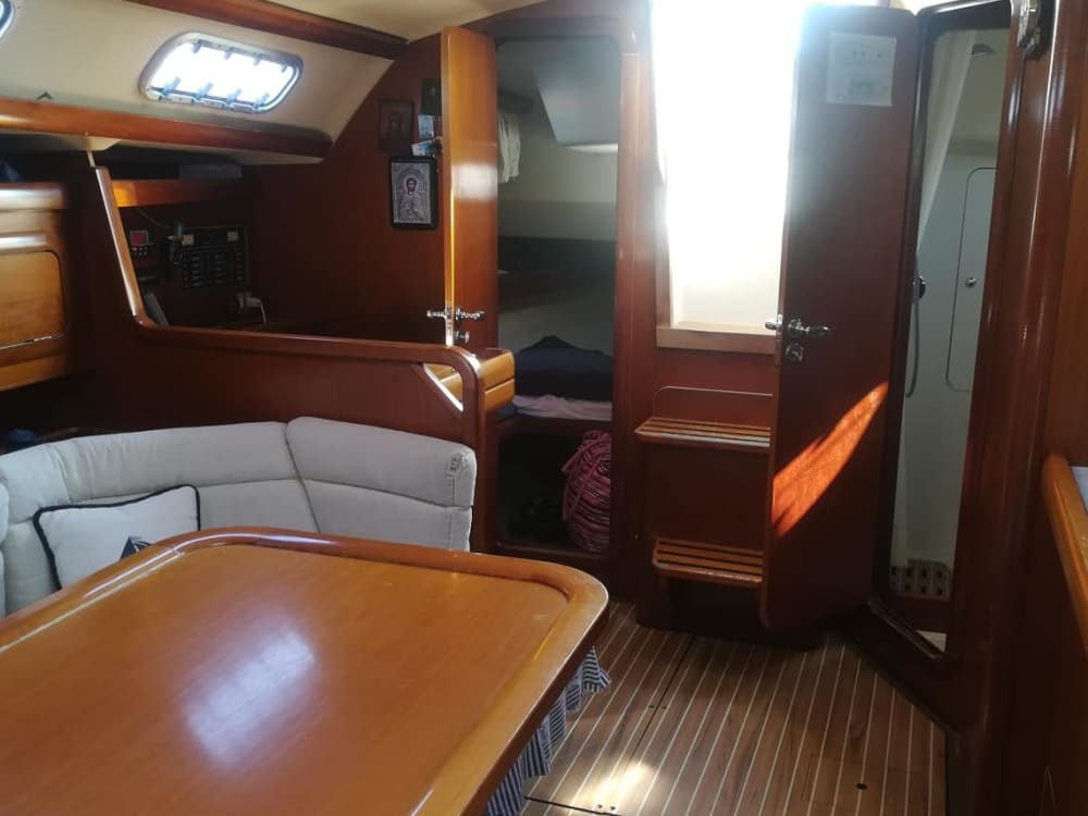 Upptäck Aten på en segelbåt under en heldag