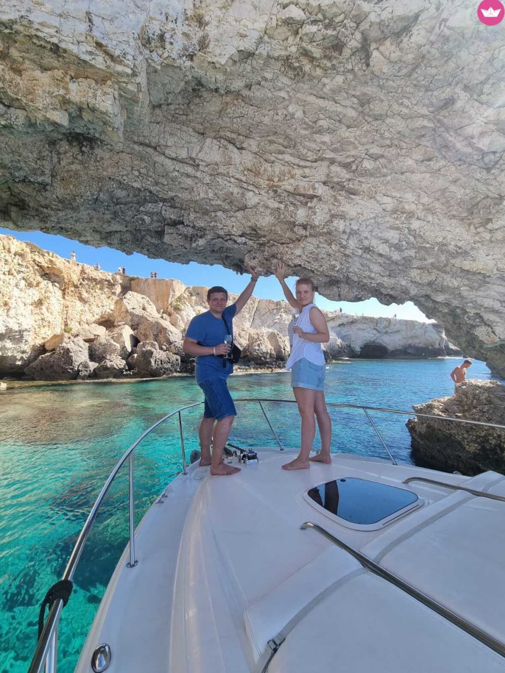 Heldagskryssning i Ayia Napa med Sea Ray 375