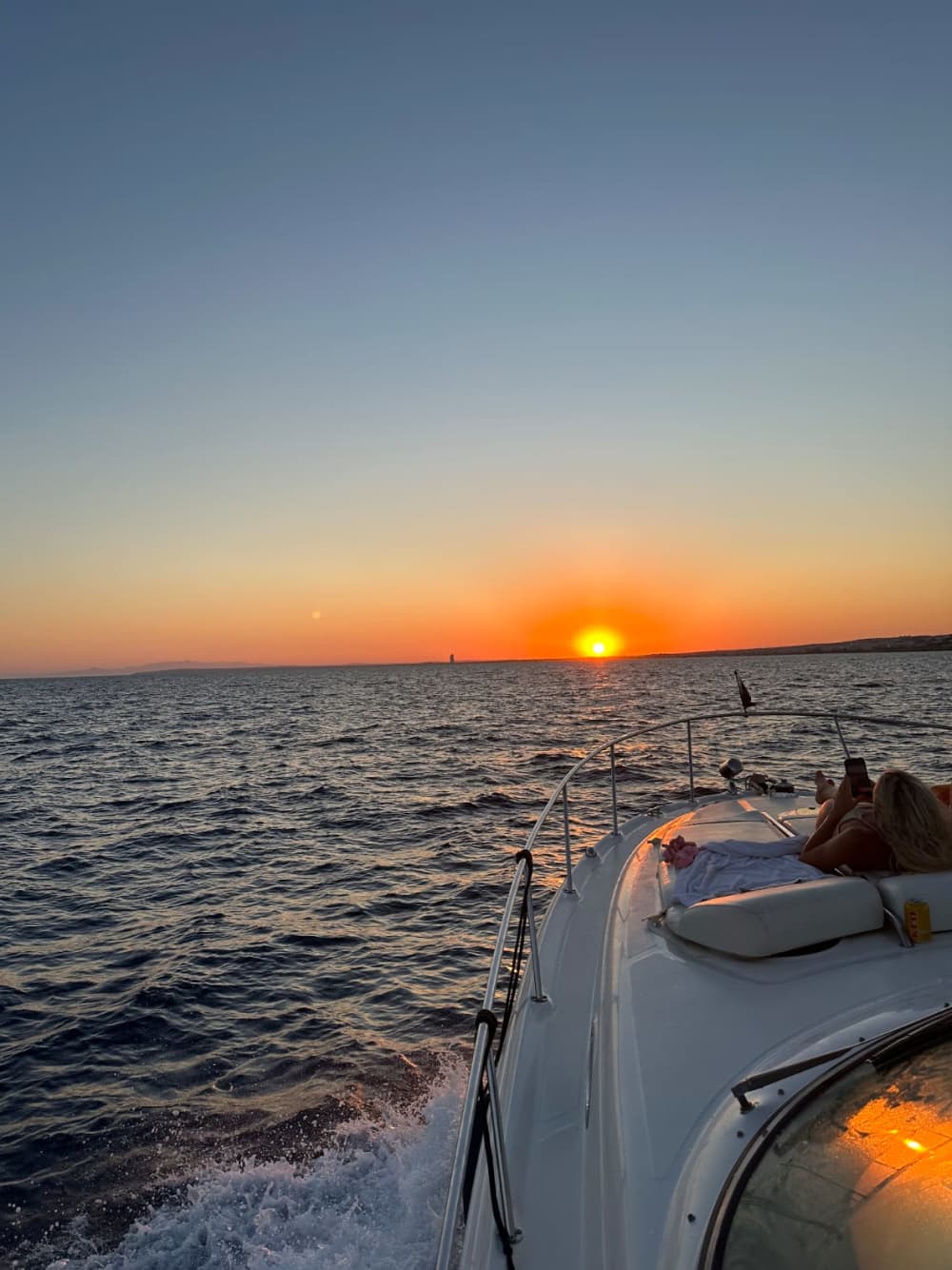 Sunset Cruise with Sea Ray 375