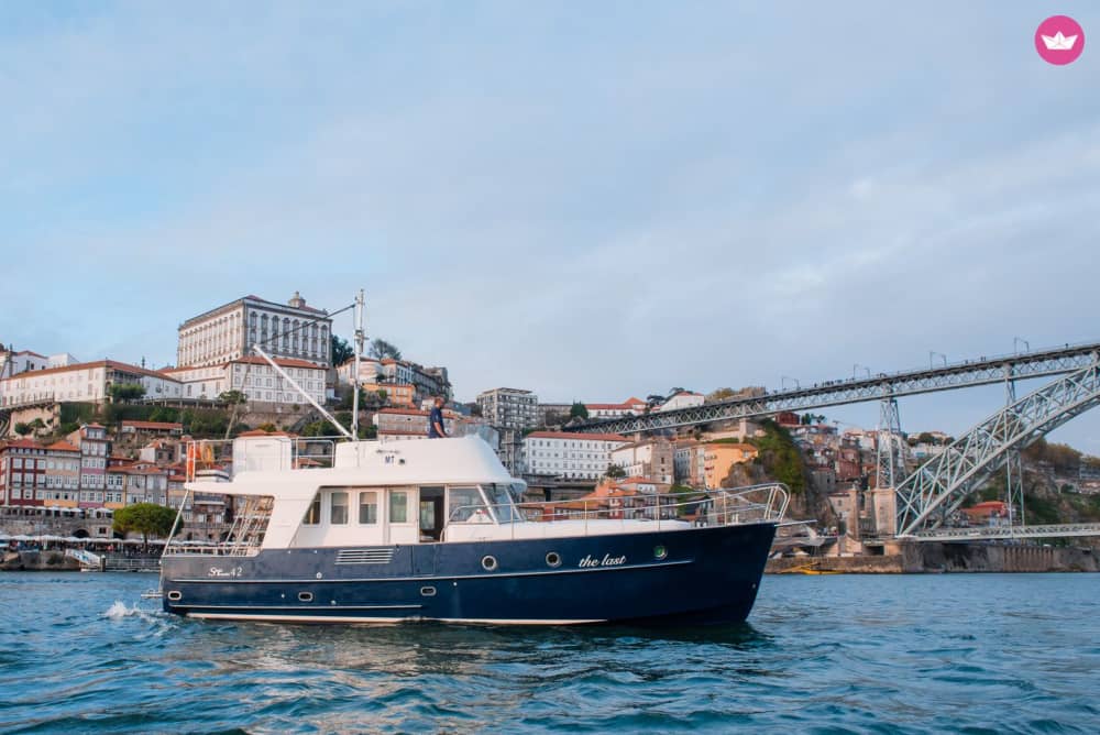 Porto e Além: Cruzeiro Cênico de 3 Horas em Iate até o Atlântico