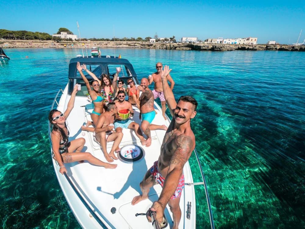 Jouw dag in Marsala: huur een motorboot voor 8,5 uur en ontdek de omgeving.