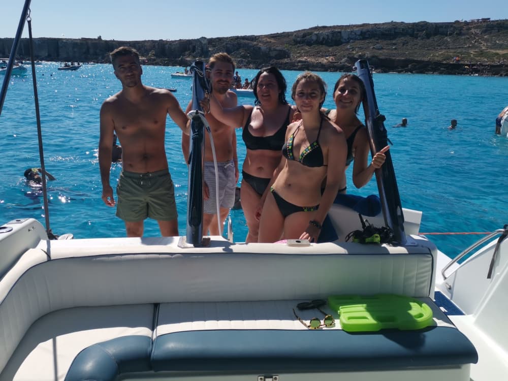 Jouw dag in Marsala: huur een motorboot voor 8,5 uur en ontdek de omgeving.