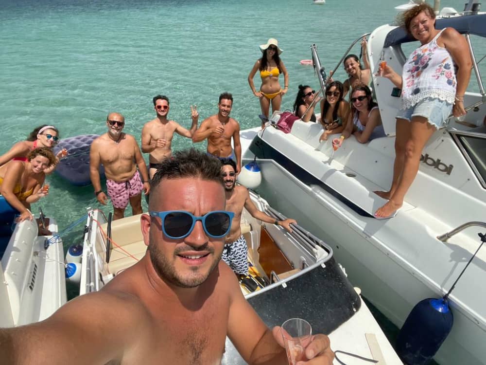 Jouw dag in Marsala: huur een motorboot voor 8,5 uur en ontdek de omgeving.