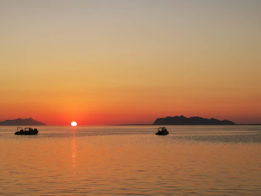 Jouw dag in Marsala: huur een motorboot voor 8,5 uur en ontdek de omgeving.