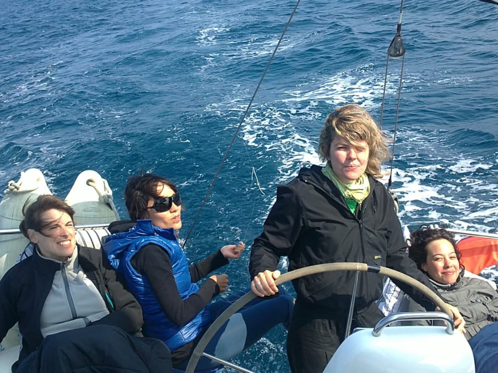 Escursione in barca a vela di un'intera giornata alle Bermeo.