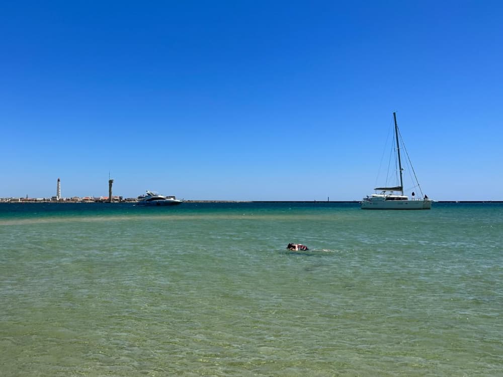 Experiencia de día completo: Cabañas, cuevas o isla desierta