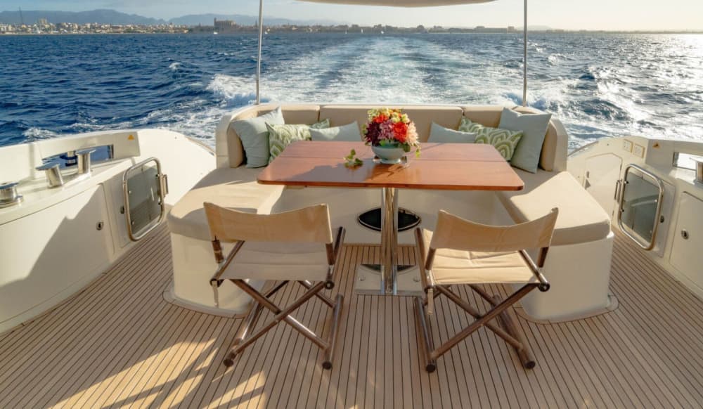 Experiência Full Day: Cabanas, Cavernas ou Ilha Deserta