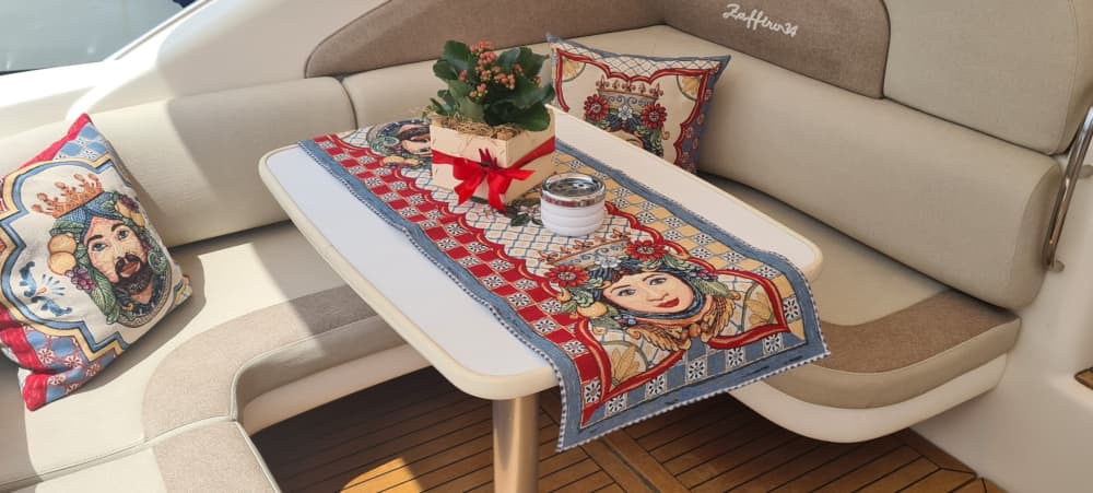 Taormina Baie e Pranzo in Spiaggia – Giornata in Barca di 8 Ore