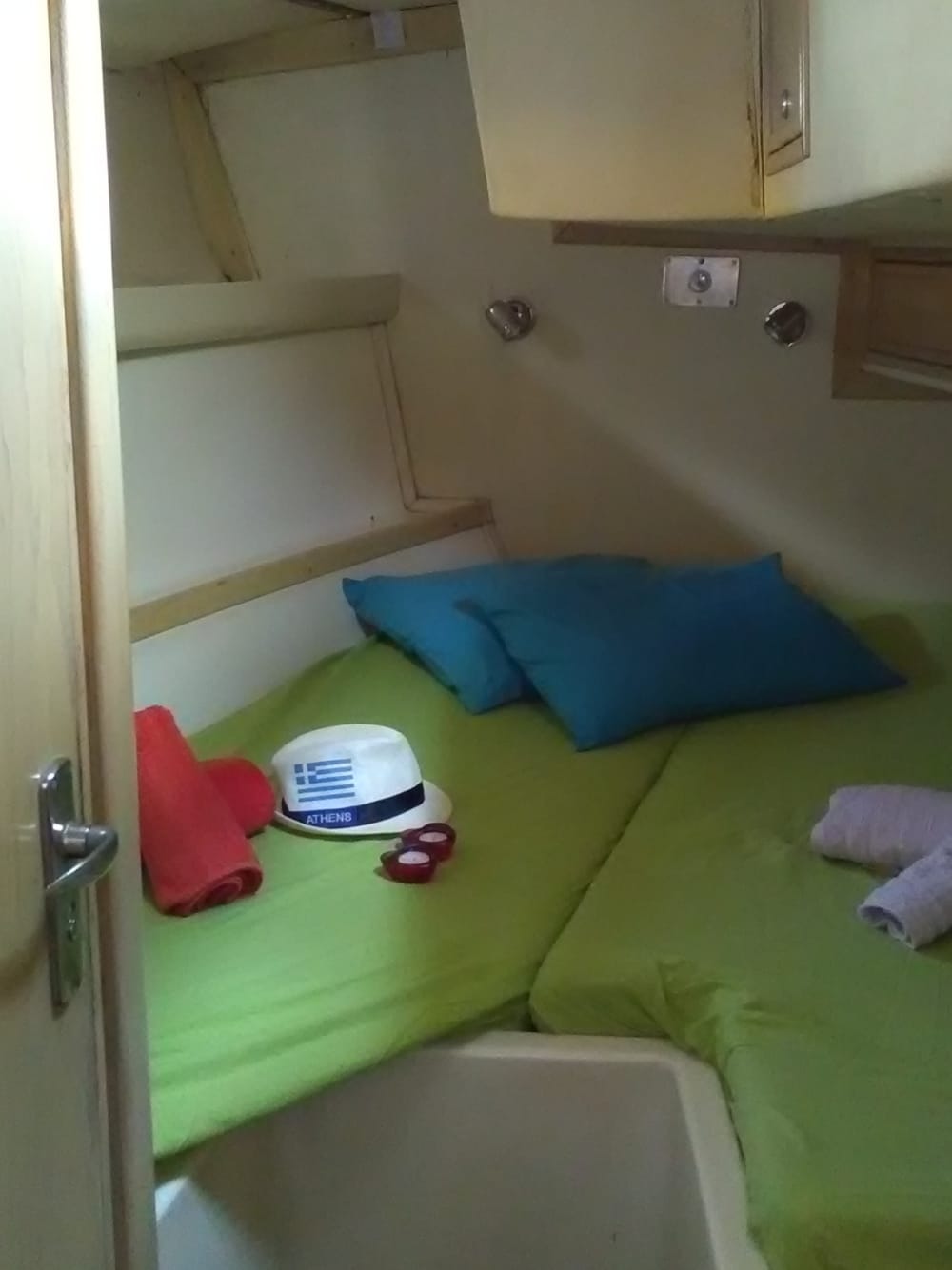 Spend a 9h sailing around Palaio Faliro on a sailboat