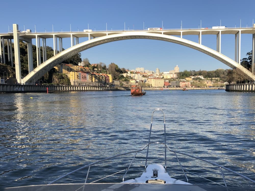 Descubrimiento de Castelo de Paiva en medio día: Una breve escapada en lancha motora.