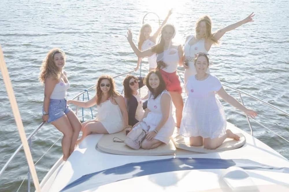 Descubrimiento de Castelo de Paiva en medio día: Una breve escapada en lancha motora.