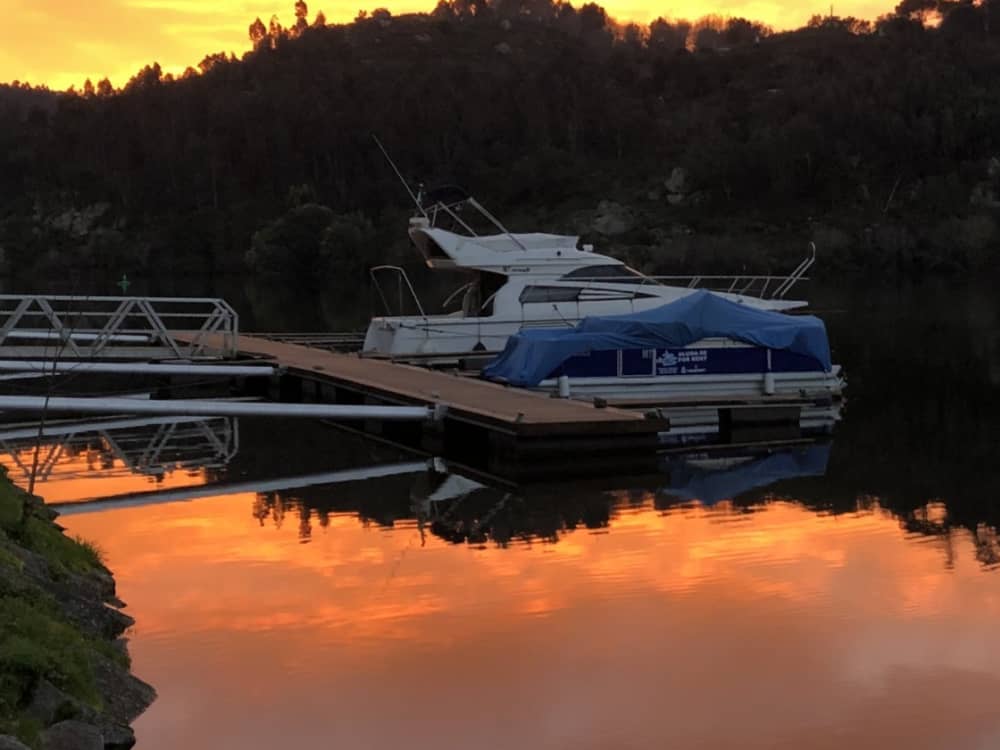 Descubrimiento de Castelo de Paiva en medio día: Una breve escapada en lancha motora.