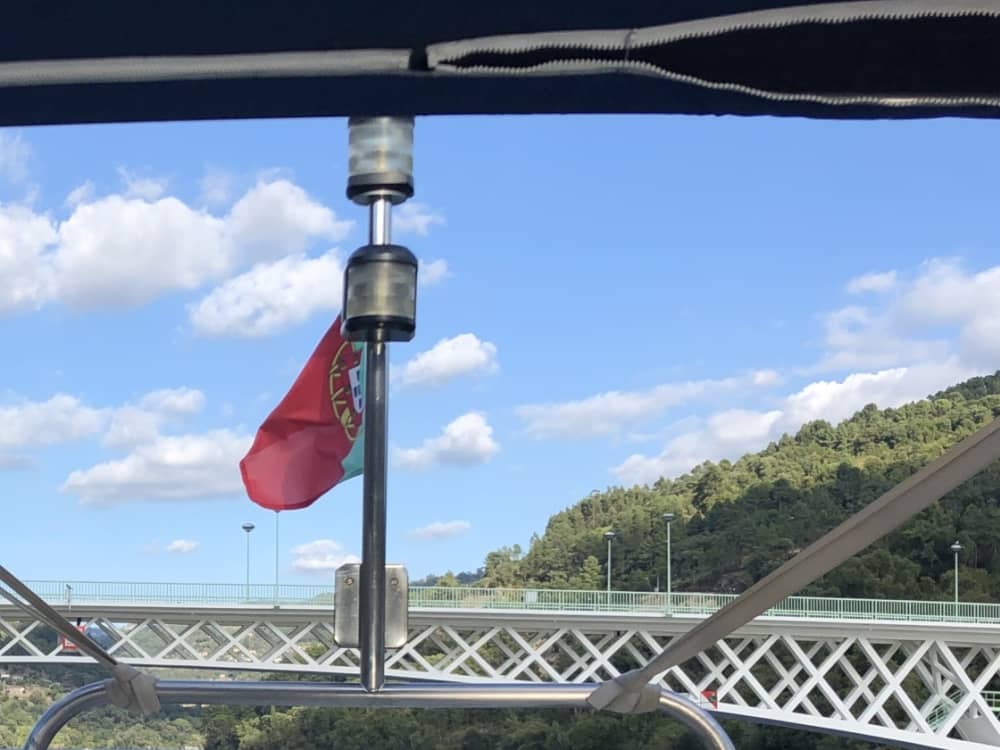 Descubrimiento de Castelo de Paiva en medio día: Una breve escapada en lancha motora.