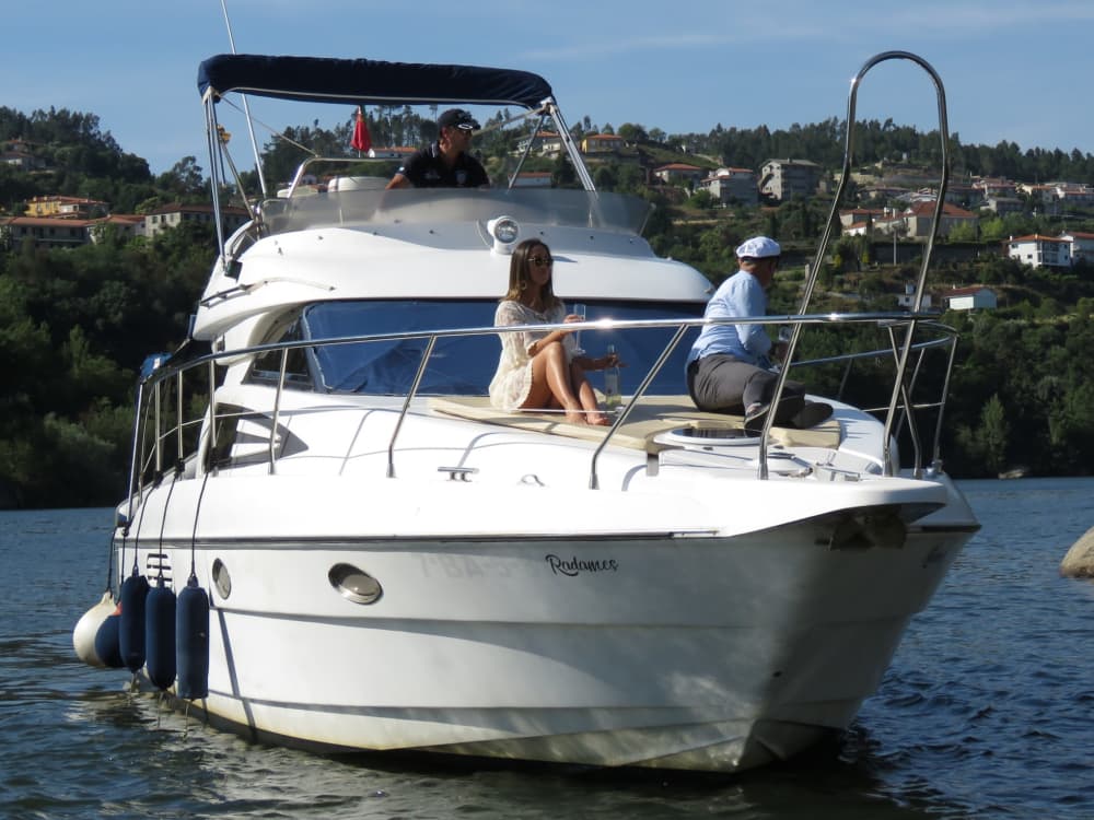 Descubrimiento de Castelo de Paiva en medio día: Una breve escapada en lancha motora.