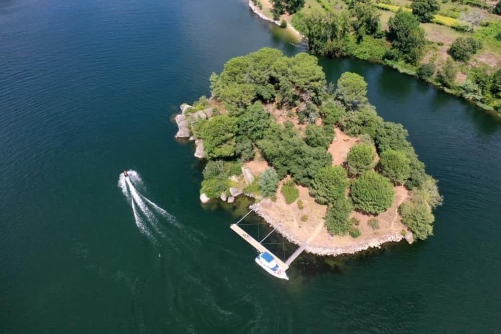 Navegación por el río Paiva con visita a la “Ilha dos Amores” (Isla de los Enamorados).