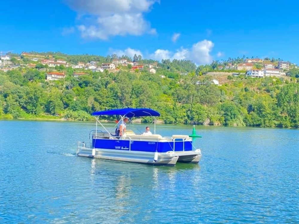 Navegación por el río Paiva con visita a la “Ilha dos Amores” (Isla de los Enamorados).