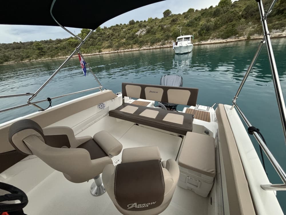 Privé-rondreis langs vijf eilanden: Brac, Hvar, de Blauwe Lagune, Solta en Ciovo.