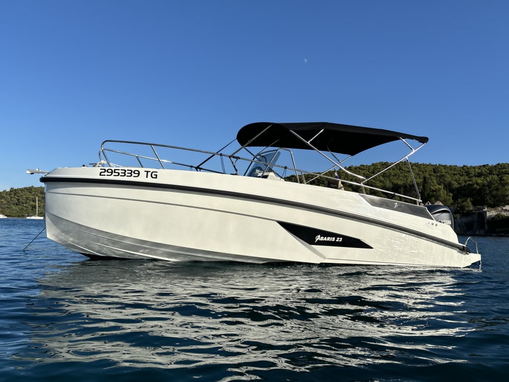 Privé-rondreis langs vijf eilanden: Brac, Hvar, de Blauwe Lagune, Solta en Ciovo.