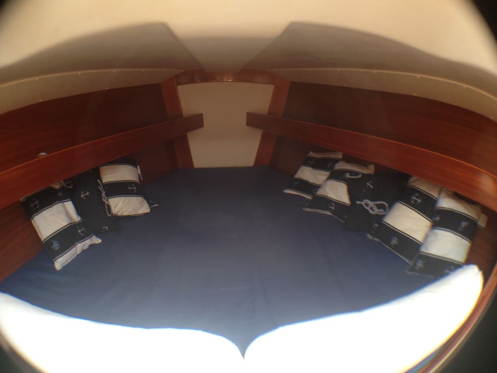 Goditi un'intera giornata di navigazione a Venezia su una barca a vela.