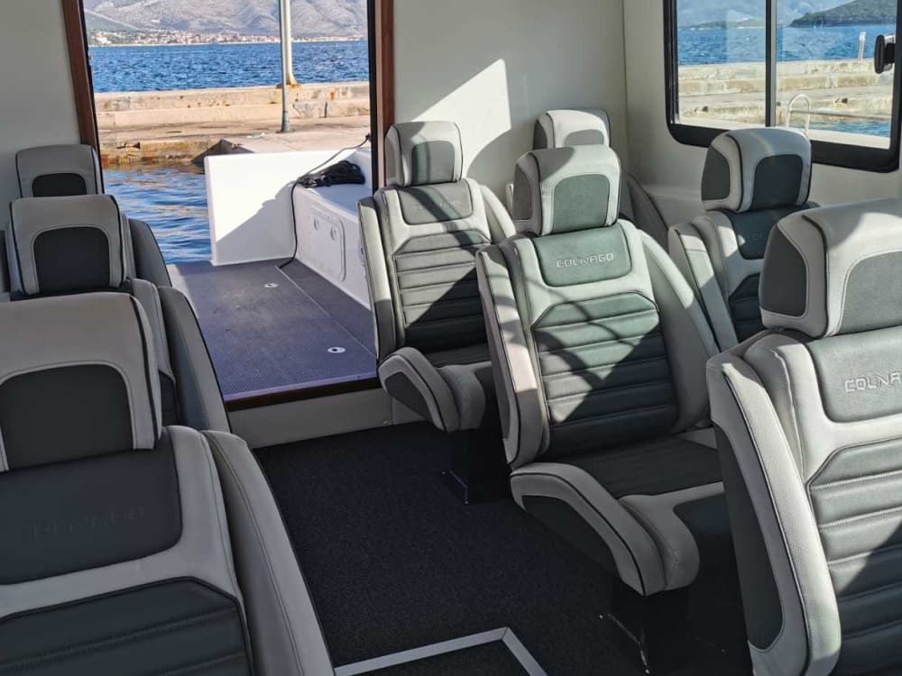 Discover Korčula on a motorboat for 9h