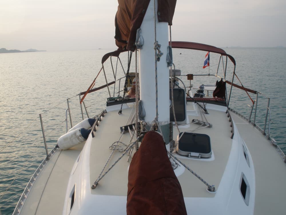 Spend a 7h sailing around Ko Samui District on a sailboat