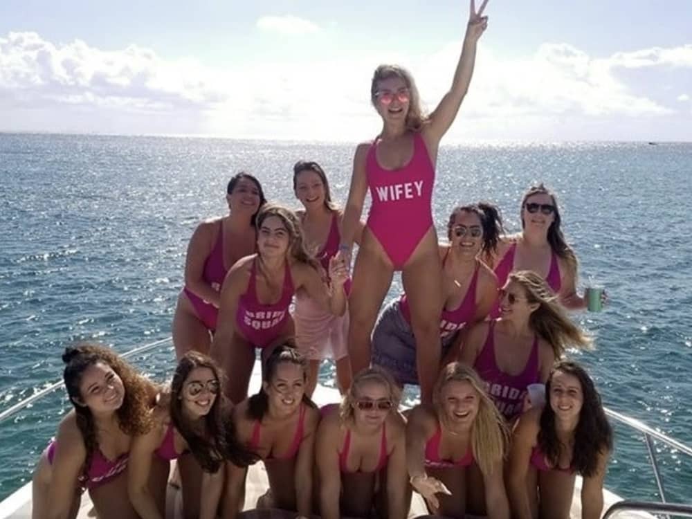 En heldag av magi i Puerto Aventuras på en motoryacht