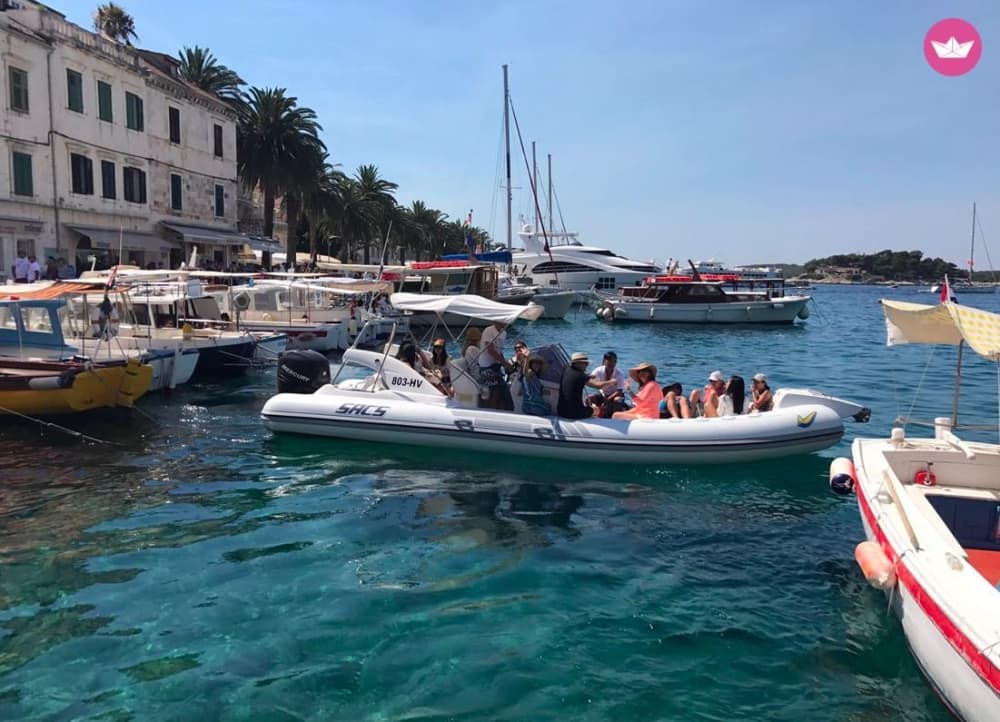 Rêves adriatiques : une excursion d'une journée complète à la découverte d'une île et d'une grotte