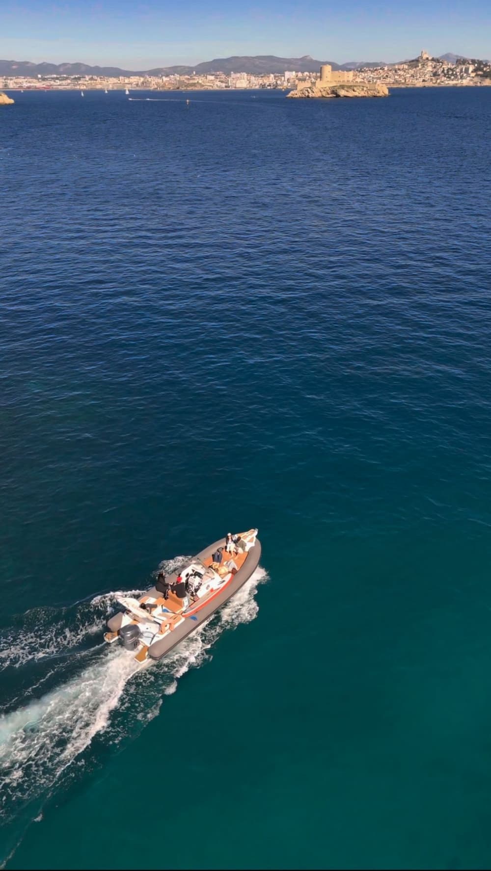 Heading for the Frioul Calanques: an exceptional day out from Marseille