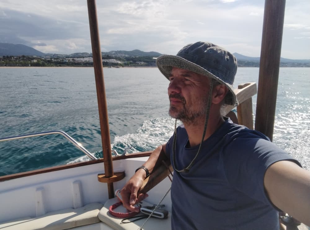 8 heures de navigation le long de la côte de Roses