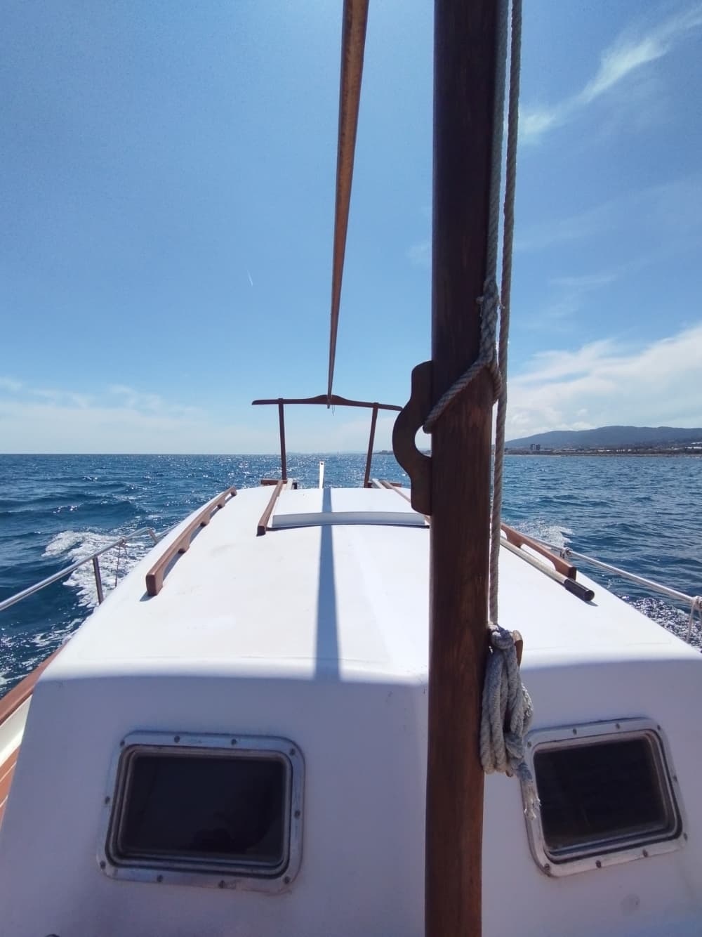 8 heures de navigation le long de la côte de Roses