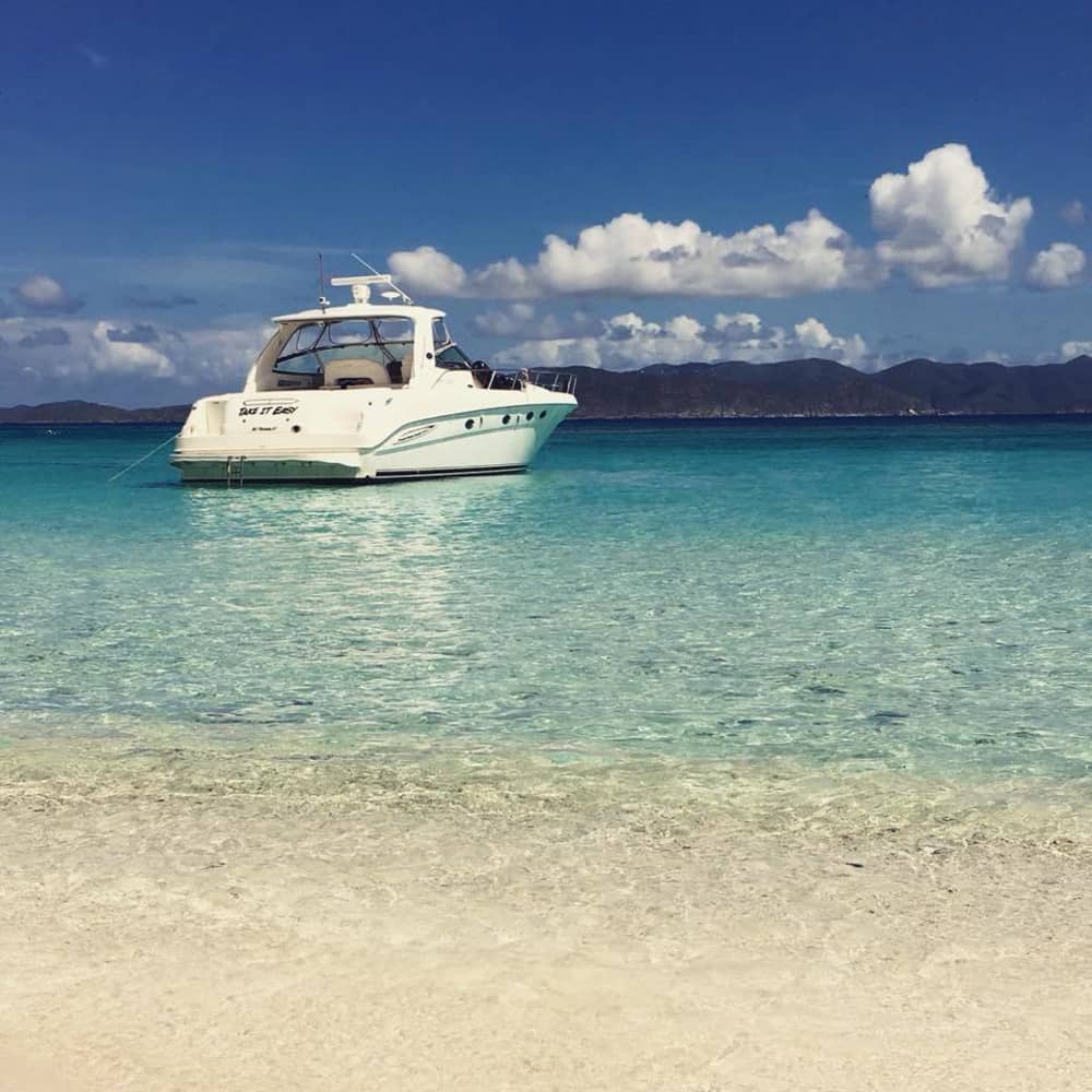 4 uur om Charlotte Amalie te verkennen per motorboot.