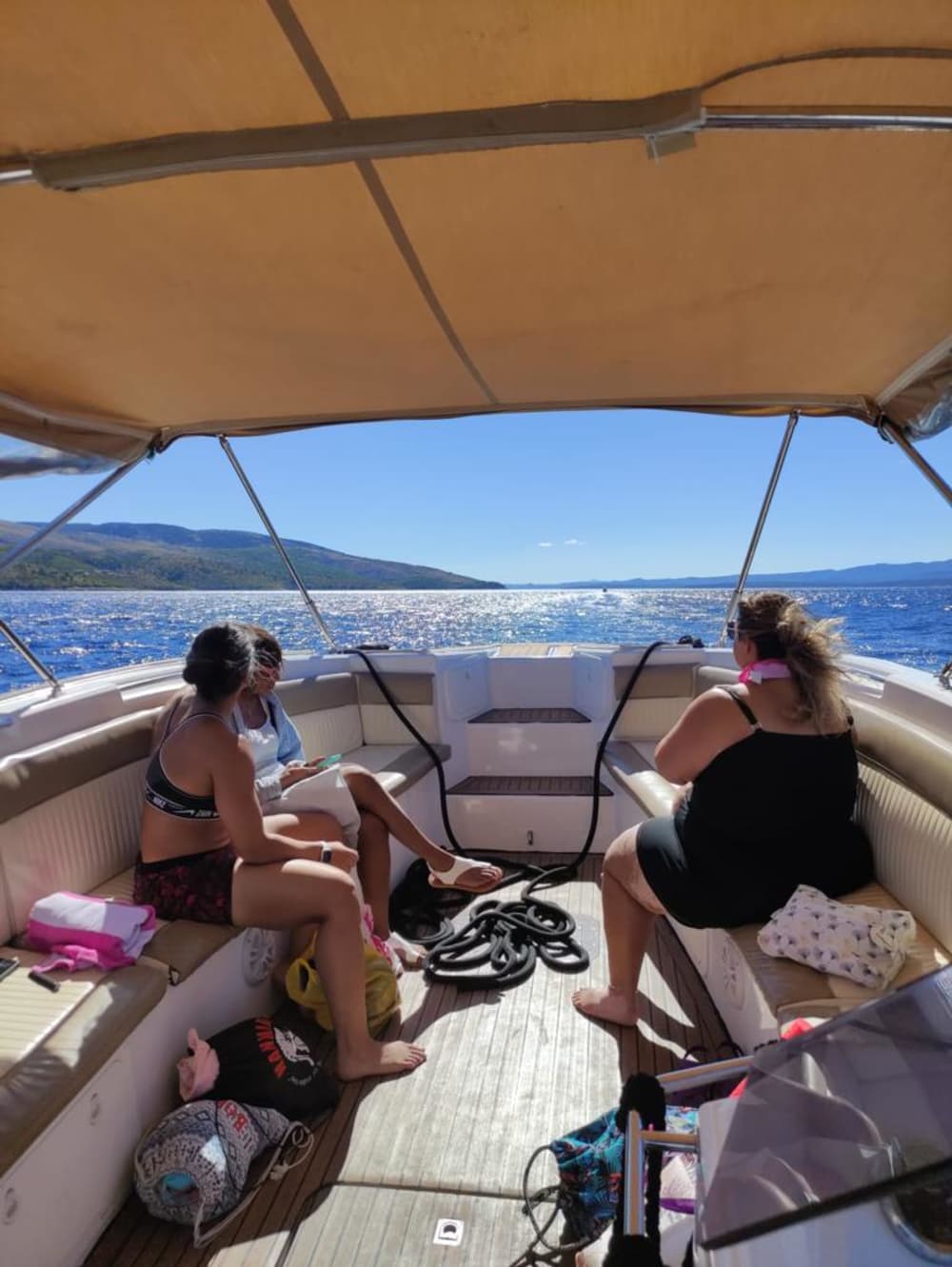 Discover Hvar & Golden Horn – A full-day island adventure on a motorboat from Split