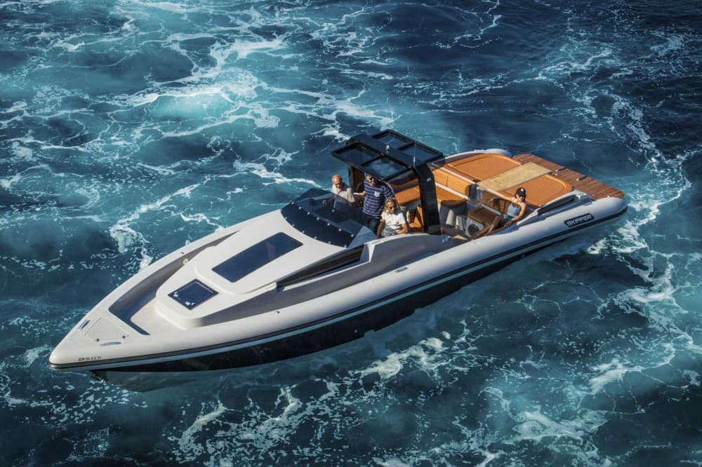 Discover Dubai: Half-day of pure joy on a motorboat