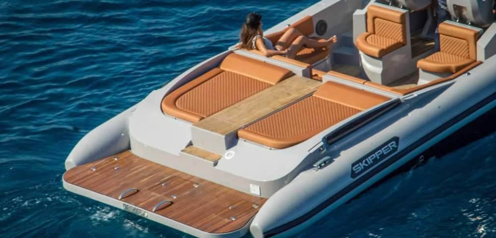 Discover Dubai: Half-day of pure joy on a motorboat
