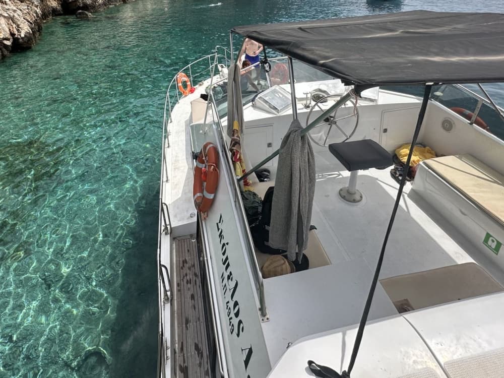 Croisière d'une demi-journée vers l'île historique de Thodorou