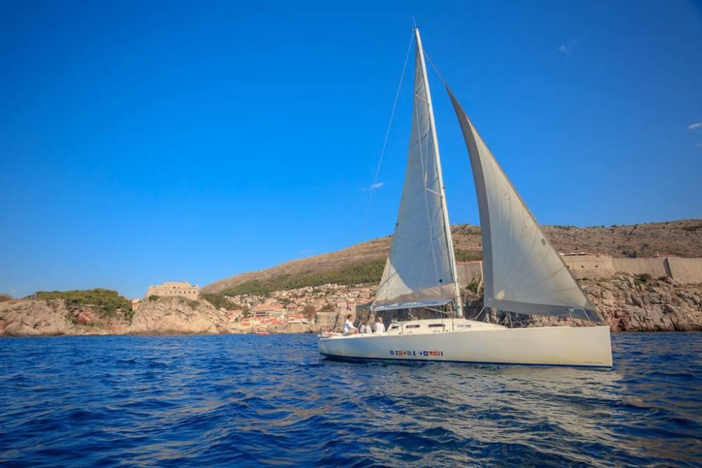 Discover Dubrovnik on a sailboat for a full day