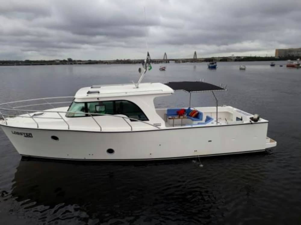 Nehmen Sie sich 8 Stunden Zeit, um die verborgene Magie von Rio de Janeiro vom Wasser aus zu entdecken.