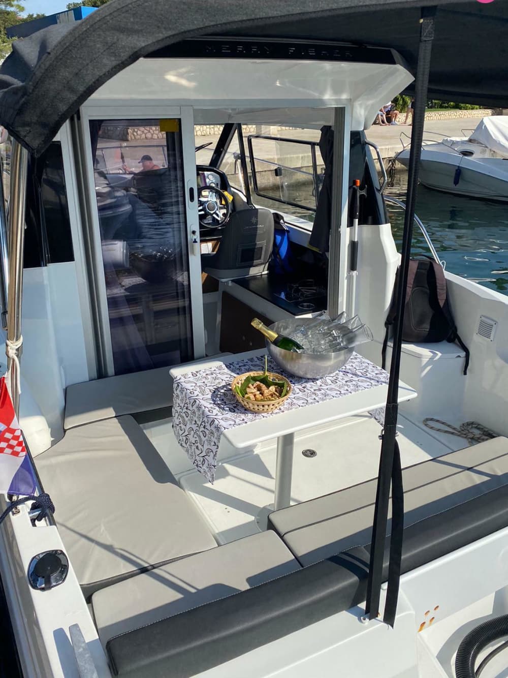 Plavnik Mağarası, Rab ve Gizli Plajları Keşfedin