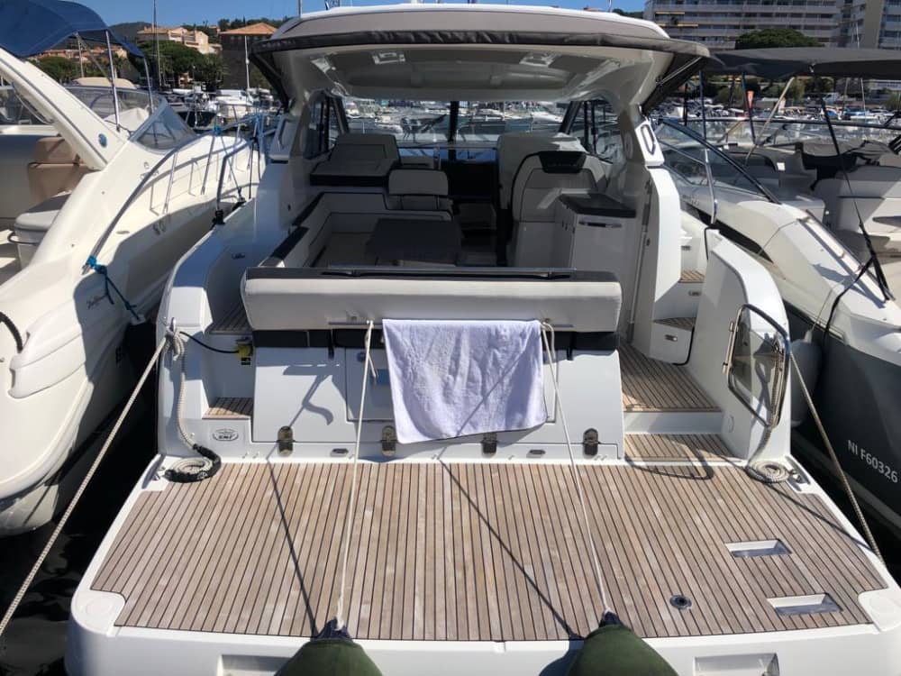 Erkunden Sie Sainte-Maxime mit dem Boot: Ein ganzer Tag auf dem Wasser an Bord eines Motorboots