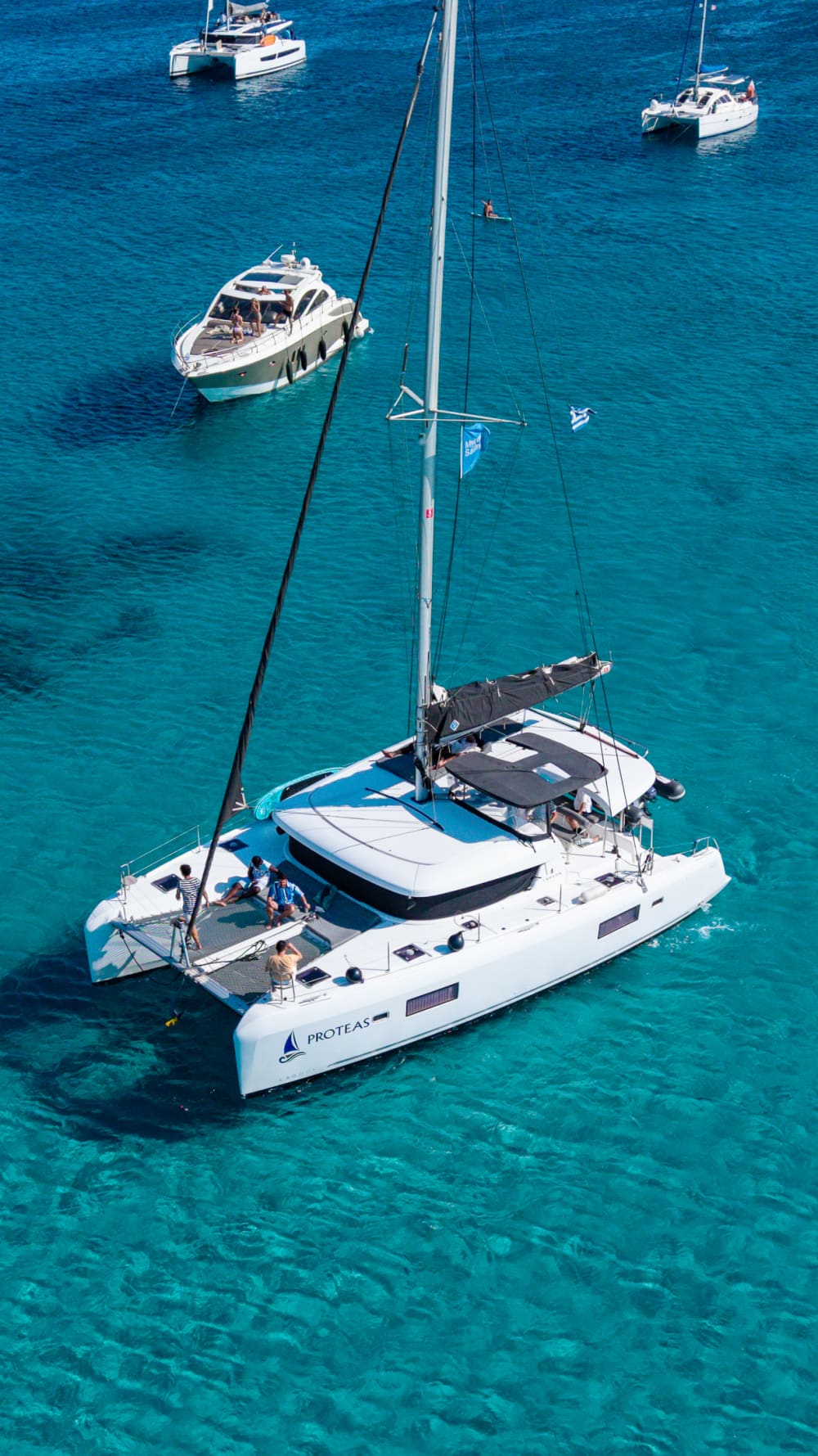 Proteas Bliss: 5 horas de relax de lujo en catamarán privado.