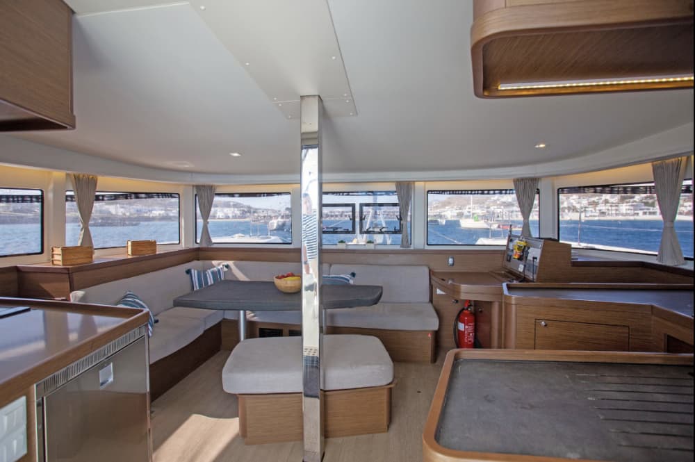 Proteas Bliss: 5 horas de relax de lujo en catamarán privado.