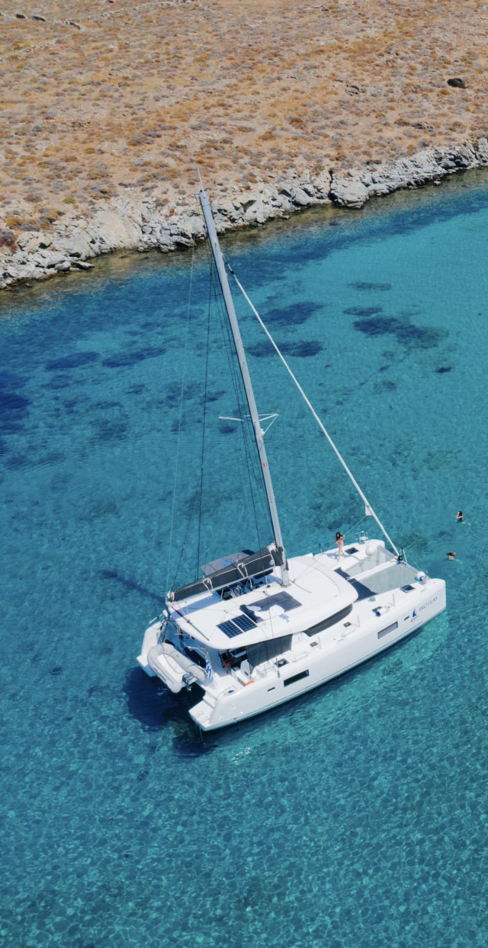 Proteas Bliss: 5 horas de relax de lujo en catamarán privado.