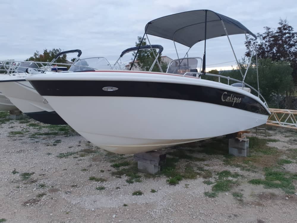 4h to explore Fažana on a motorboat