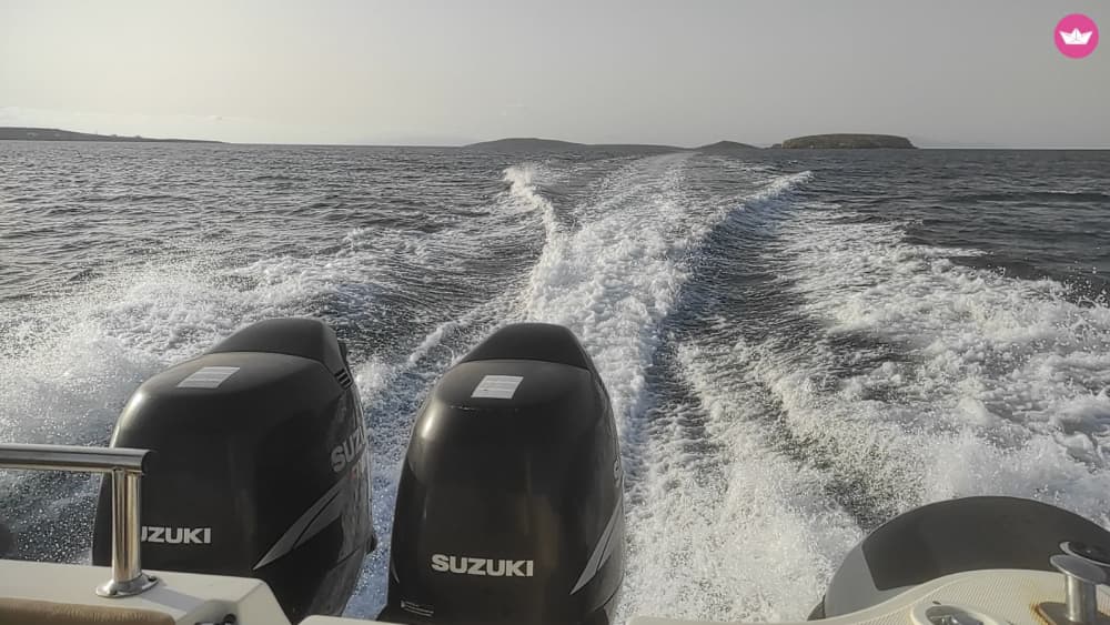 Gizli Mağaraları ve Mavi Lagünleri Keşfedin
