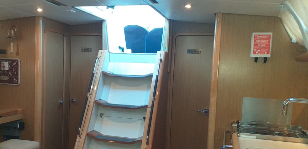 Private 4-hour sailing excursion in Barcelona.